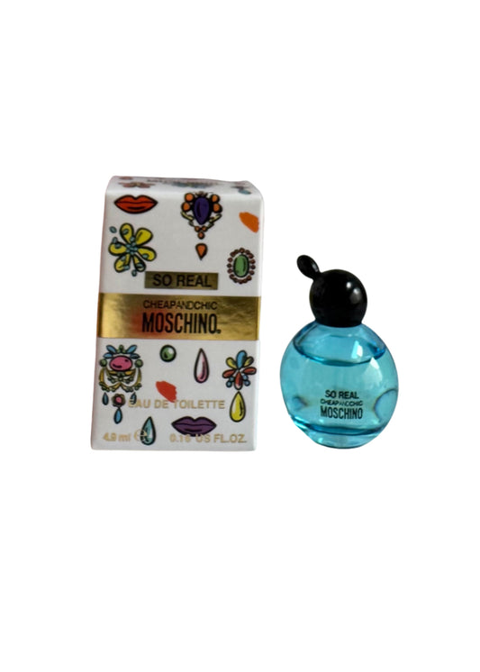 Moschino So Real Cheap & Chic I Love Love EDT 4.9ML
